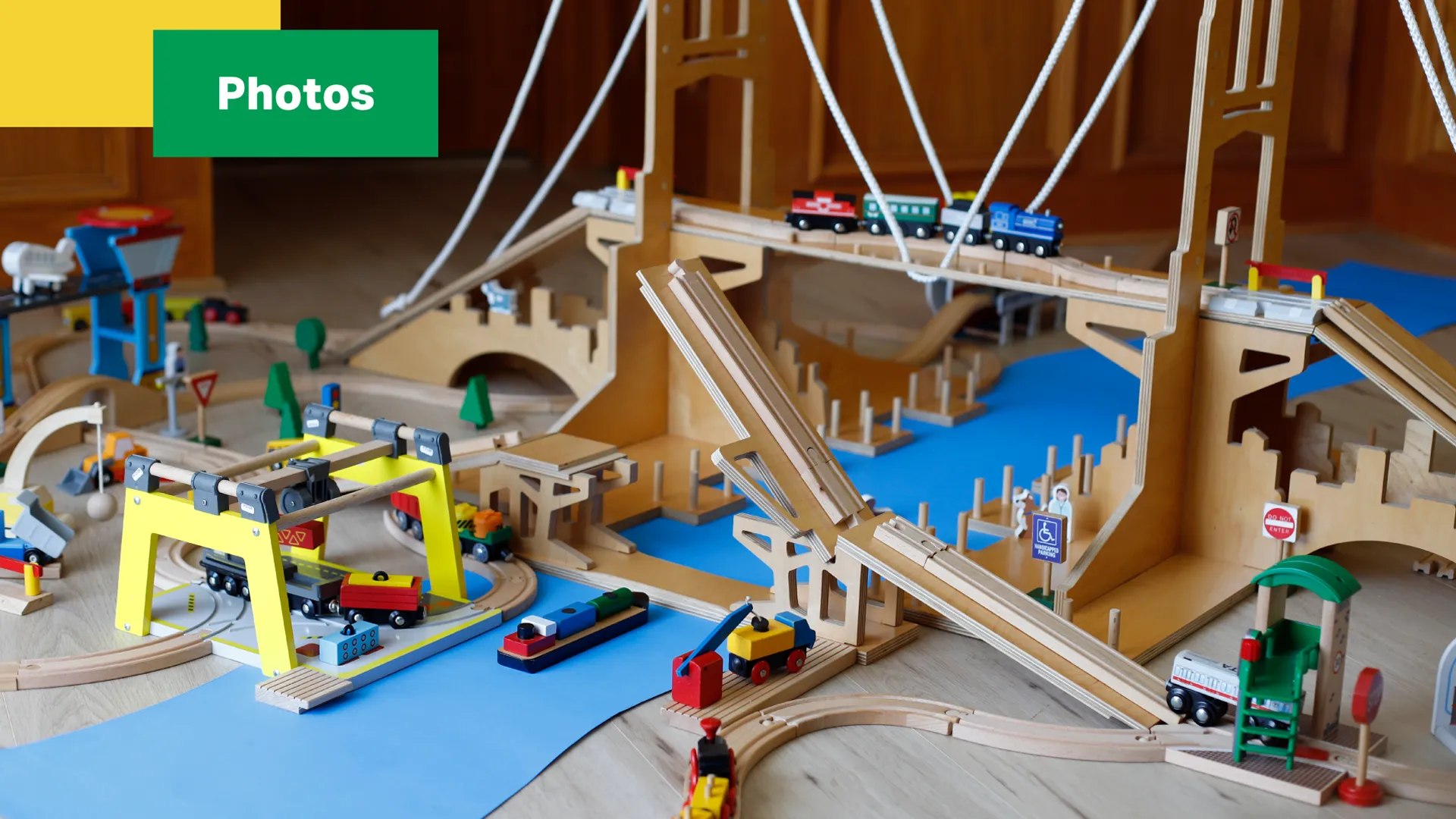 BRIO Delexe Suspention Bridge Photography